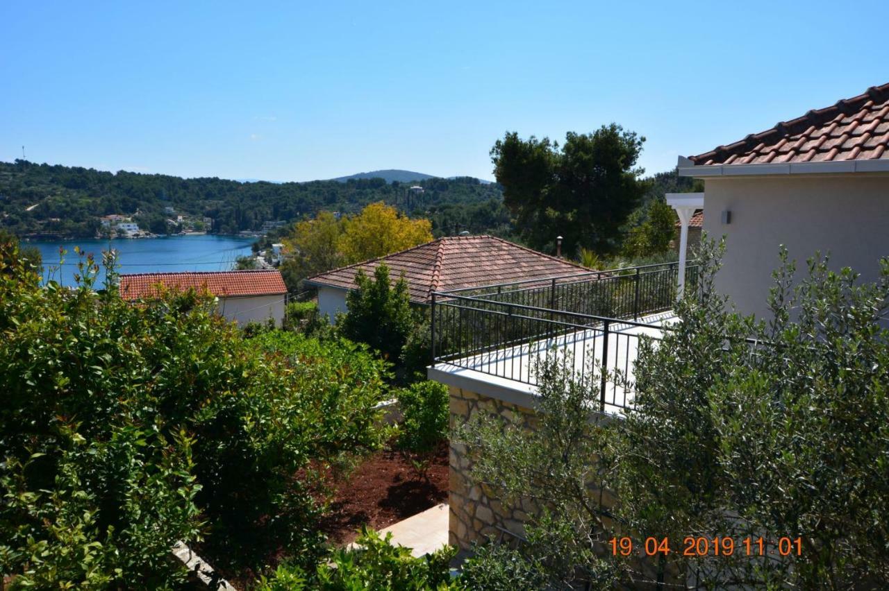 Sealodge - Luxe Villa, Private Pool, Mooring, Parking, Sea & Mountain View, At 150 M From Idyllic Private Beach Rogač Εξωτερικό φωτογραφία