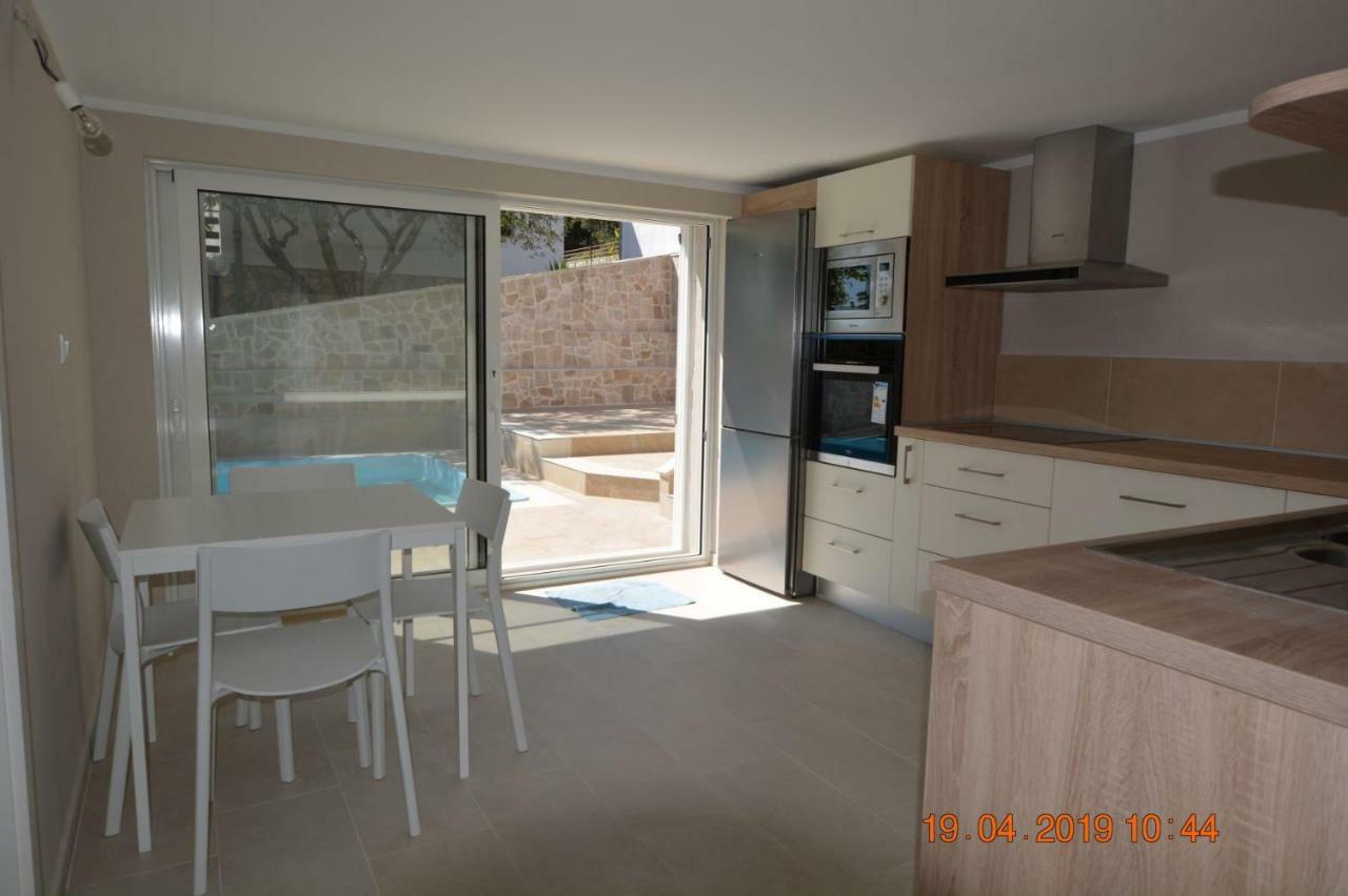 Sealodge - Luxe Villa, Private Pool, Mooring, Parking, Sea & Mountain View, At 150 M From Idyllic Private Beach Rogač Εξωτερικό φωτογραφία