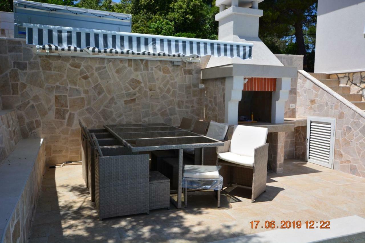 Sealodge - Luxe Villa, Private Pool, Mooring, Parking, Sea & Mountain View, At 150 M From Idyllic Private Beach Rogač Εξωτερικό φωτογραφία