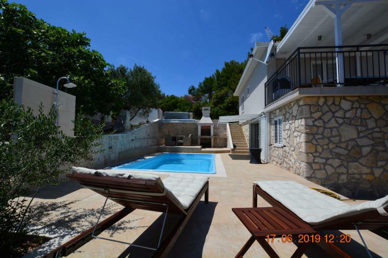 Sealodge - Luxe Villa, Private Pool, Mooring, Parking, Sea & Mountain View, At 150 M From Idyllic Private Beach Rogač Εξωτερικό φωτογραφία